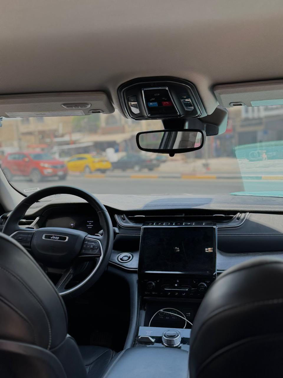 السلام عليكم
جيب كراند شيروكي 2023 ماشية 42 اللف كيلو صور الحادث منشورة قطعة وحدة فقط مبدل اصلي ومصبوغ للمطابقة كشنات جلد وكهرباء وتدفئة وميموري
رادار امامي وخلفي وجانبي
شاشة كار بلي
قيادة ذاتية وتحديد مسار
السيارة جديدة وبرغي نقص مابيهة ايرباك تكمة فقط السعر 325 ورقة
مكاني الدورة او الكاظمية
***********
