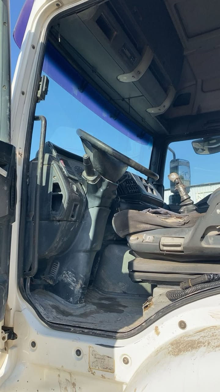 سيارة مكفلولة سنوية جديدة موديل 2003  ***********
