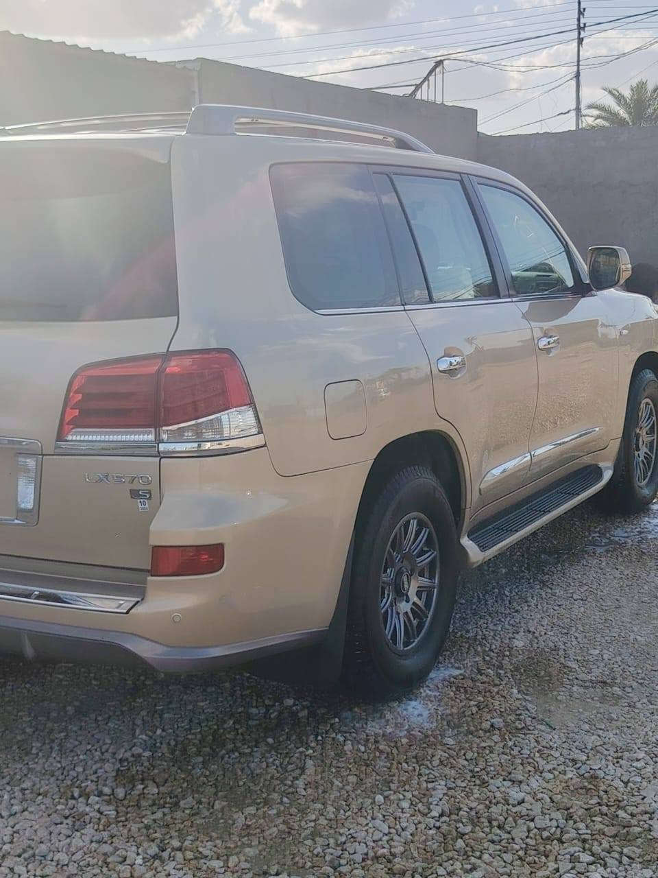 السلام عليكم
أدوات أدوات

كفاله من الكص

لكزز موديل ١٢ اصل

فول مواصفات سياره جاهزه على آخر حبايه

بدون لوحات بيع فقط

السونار مرفق وياها السعر ١٧٠

***********
