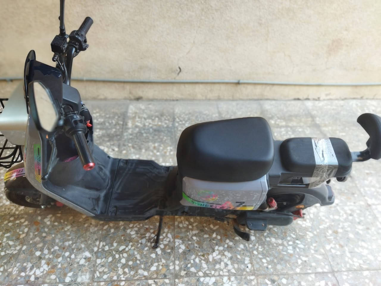 سلام عليكم دراجه شحنA7للبيع مستخدمه قليل جدا
🎯الفرصه لاتعوض لمحبي السرعه والأداء!
اشتريتها750الف وللبيع 450الف وبيها مجال وهذا ليس السعر النهائي والاستفسار خاص 
🎯اذا كنت تبحث عن القوه . والاناقه . والثبات . والسرعه على هذا الطريق فهذا خيارك الأمثل.

✨ابرز المميزات:
✅محرك سريع الاستجابة-اداء عالي يتكيف مع مختلف الظروف.
✅ تصميم رياضي حديث -يلفت الأنظار بخطوطه الحاده وألوانه الجاذبه.
✅نظام فرامل متطور-لاقصى دراجات الامان والثقه أثناء القيادة.
✅ خفيفه الوزن -تتيح لك المناورة بسلاسة سواء في المدينة أو طريق خارجي.
✅ صيانه دوريه منتظمة -محفوظه بدقه ومضمونة الأداء.
✅مثبت سرعه مع شاشه دجتل عاليه الدقه-مع بطاريات 5دبل كبير تايرات جديد.

👁️‍🗨️للجادين فقط -الاستفار عبر الخاص. ***********على طريق واتساب او الهاتف 
لاتفوت الفرصه وامتلاك وحش الطرق بمواصفات وتكلفة معقوله !🏍️⚡
