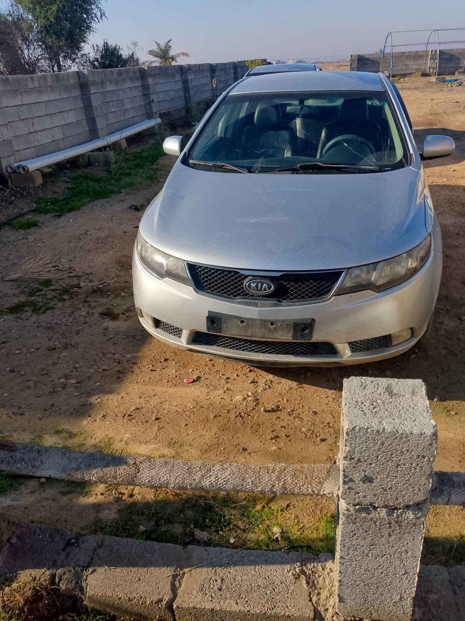 السلام عليكم 
للبيع فقط كيا سيراتو ادوات كص بدون رقم موديل 11 محرك 16 جاهزه مابيها نقص السعر 42 وبيها مجال مكان العلم ‏‪***********‬‏
