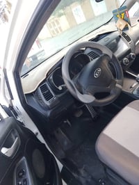كية سيراتو موديل 2014مكفول كما موضح في السونار السعر 120ورقة وبيها مجا...
