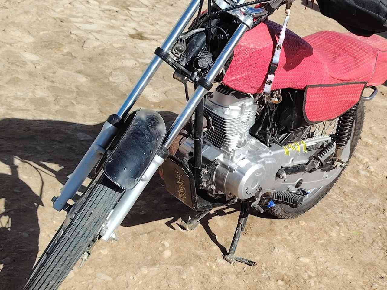 سلام عليكم دراجة للبيع كفالة عامه السعر 700،وبيه مجال الاستفسار ***********
