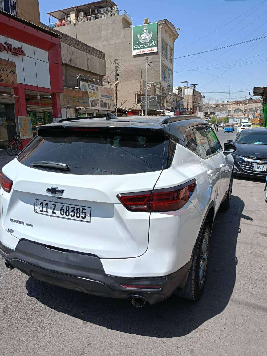السلام عليكم
للبيع  شوفرليت بلايزر 2024
Lt2

اللوحة: رقم بغداد 

- حجم المحرك ٤ سلندر ٢٠٠٠ تيربو

- كير ٩ نمر 

- بصمة ابواب وتشغيل عن بعد بالريمونت

- بصمات ٤

- رادار امامي جانبي 

- رادر جانبي مانع اجتياز. 

- جنطة كهرباء. 

- الكرسي الامامية كهرباء + تدفئة 

- تبريد خلفي قطعتين 

- تحكم ستيرن جهتين

- سستم صوت متكامل

- هاند بريك بصمة

- تحديد مسار 

- توقف ذاتي 

السعر 190 $ ورقة وبيها مجال بالسعر

علما ان السيارة جاهزة من كلشي ترقيم جديد 

للأستفسار اكثر الاتصال :***********
