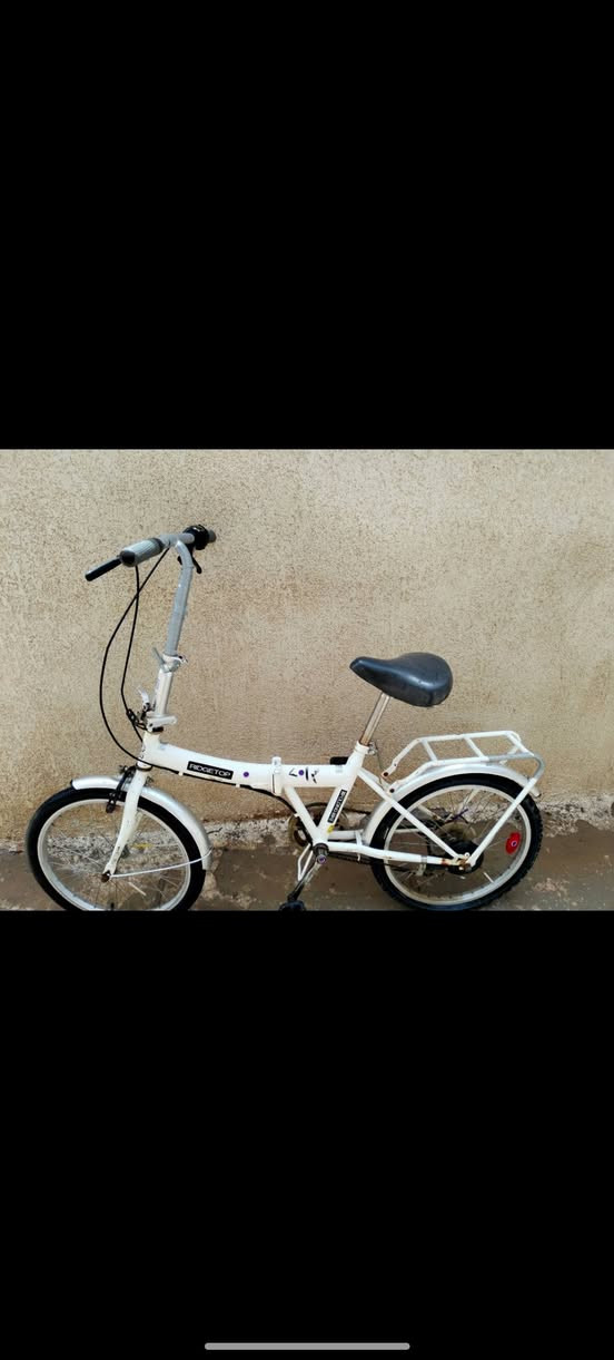 باسكل للبيع ابو العكرب  ينطبك هم حجم 20 جديد بس ستان نقص سعر 65 وبي مجال قليل *********** موجود واتساب هم
