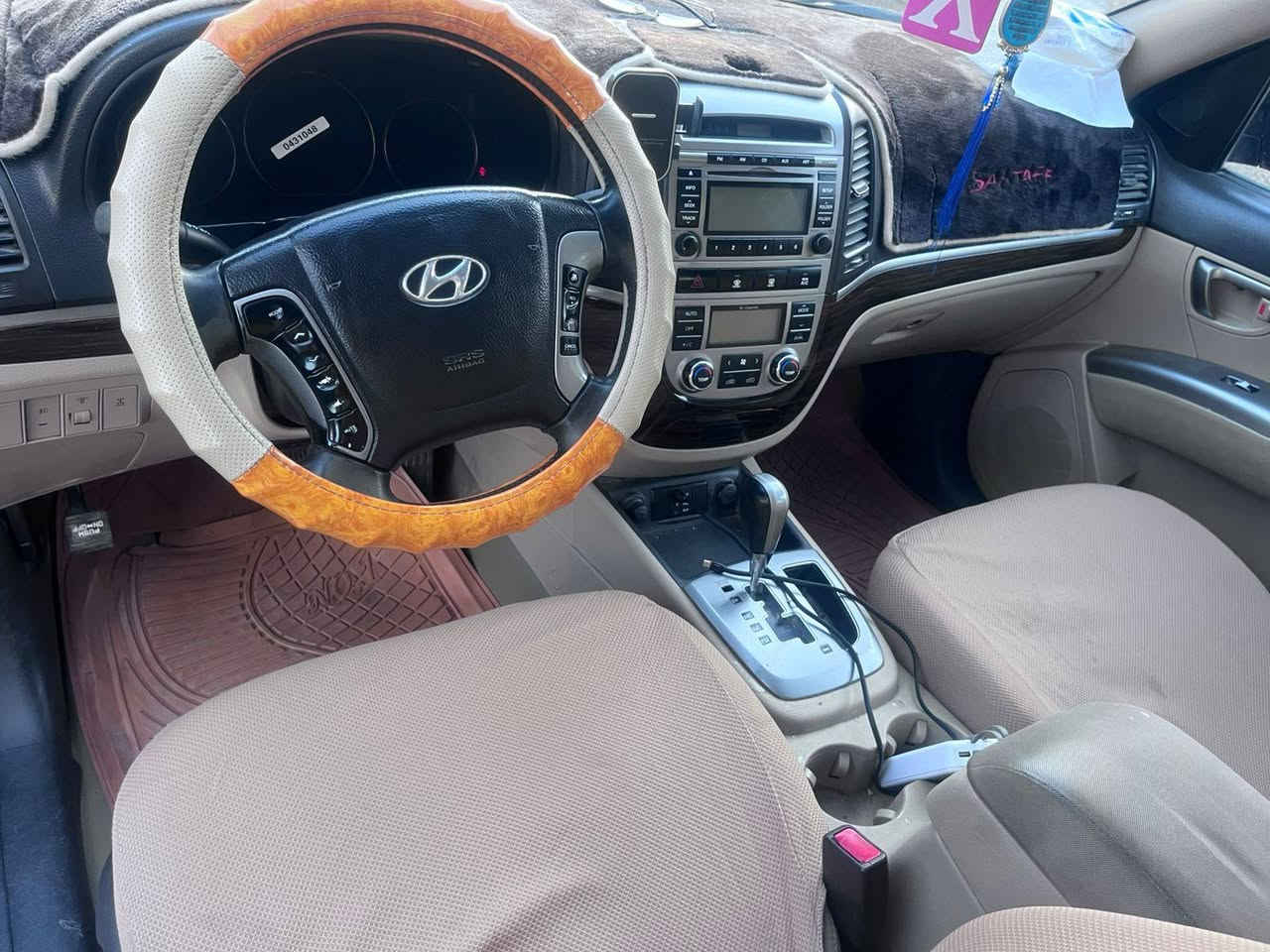 السلام عليكم سنتافي ١٢خليجي فول رقم بغداد نكليزي موصفات مكينه ٦ فور ويل بصمه فتحه ٣قطع تبريد +ثلاجه ٧+راكب مكرك وكير خيرمن الله تخم تاير كشن كهربائي والسياره مكفوله العنوان واسط السعر ١٦٨الرقم ***********
