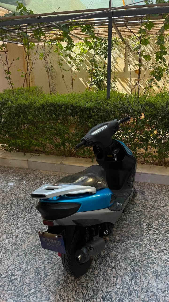 السلام عليكم
دراجة سيام للبيع مكينة 125cc مرتبه كهربائياتها جديده بلاد بس المكينه نضيفه مبدل بيها بستم فقط . عليها صالنصه FM والصالصنه البلادي موجوده هم السعر 550 وبيها مجال . 
مكان الدراجة المجر الكبير .
*********** واتساب فقط
