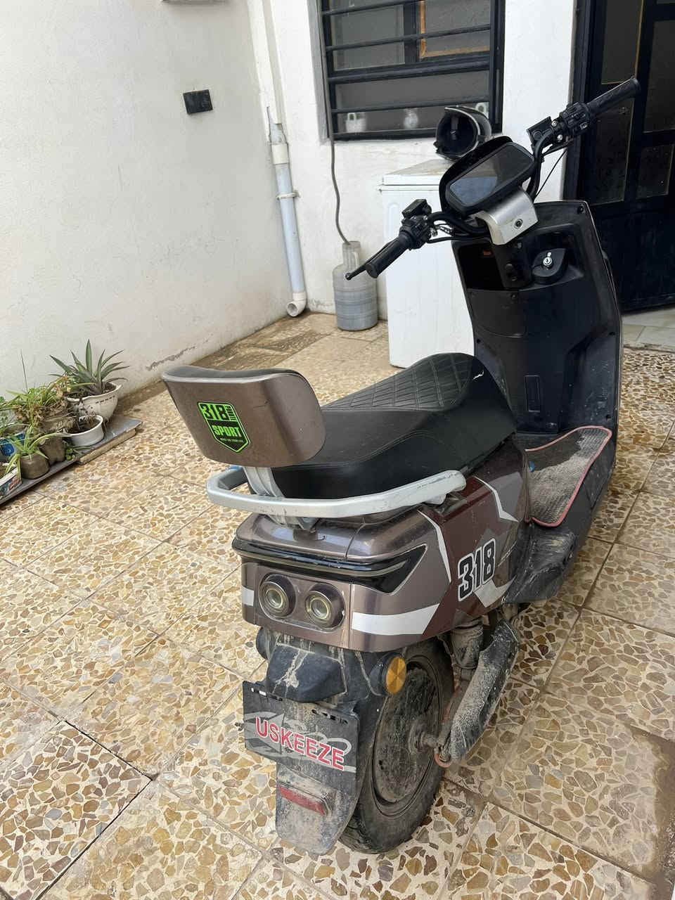 مأطور شحن ٣١٨لبيع شغال كامل
السع٤٥٠وبيه مجال 
الرقم *********** وبيه واتساب
