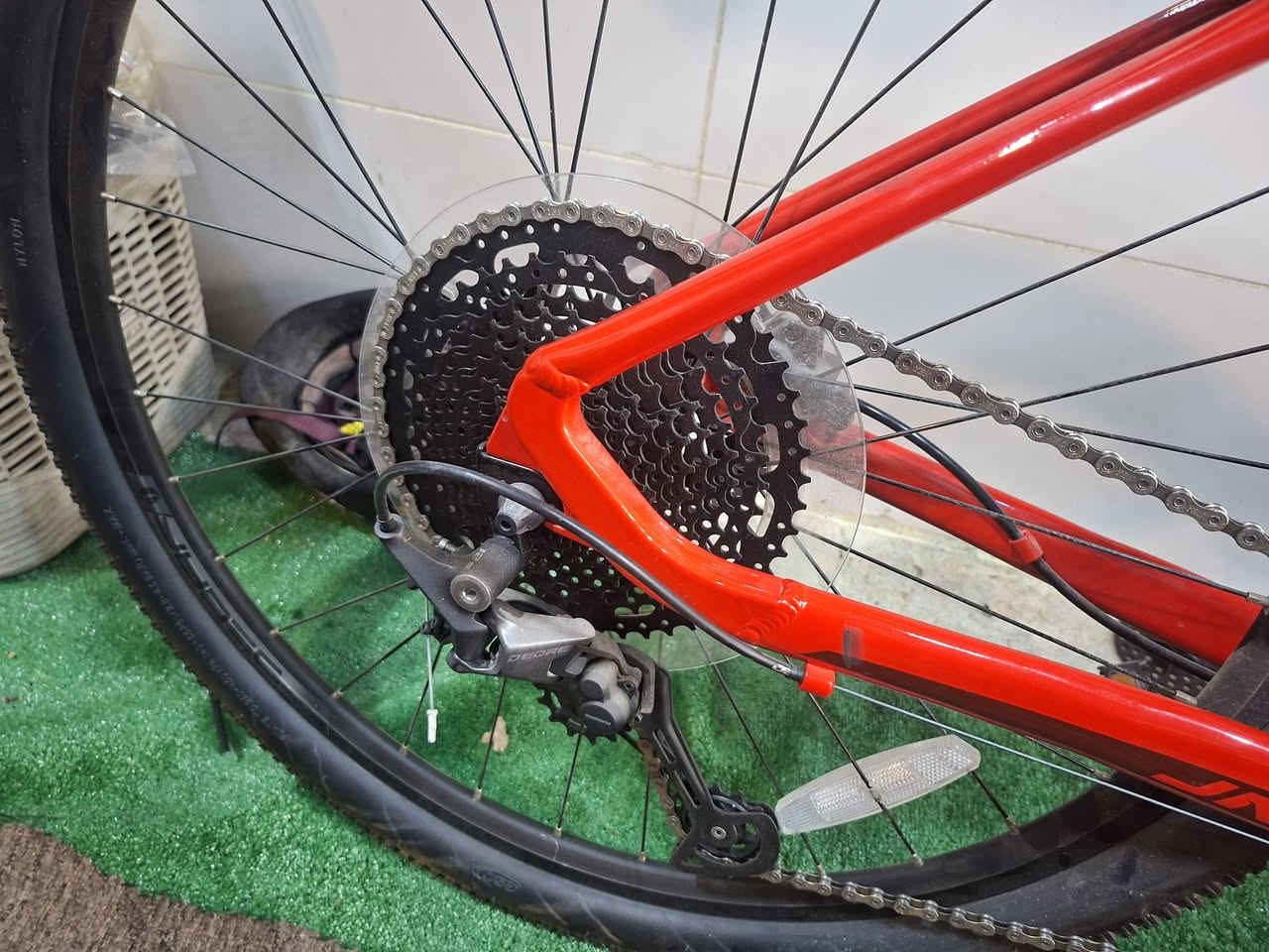 دراجة حجم 27.5
براند JAVA ديزاين إيطالي 
لون حلو 
دراجه  اورجينال 
12گير گروب سيت كامل شيمانو deore m6100
بريكات دهن عيملاق شيمانو tektro m275
بي دبل قفل فتح ستيرن تحكم
اطارات cst
قياس فريم m
وزن ريشه 
واتساب ***********
عنوان اربيل سوق باسكيلات مقابل گراج سلام 
متوفر توصيل كافه لكل محافظات عيراق 
بنسبة سعر بلاش 390 الف فقط 
👆👆👆👆👆👆👆👆👆
