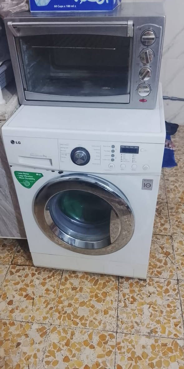 سبللت كينود جديد ماصار من شهر ماخذه طن اونص 
غرفه صاج جديده ماصار من شهر من اخذته خمس ابواب 
ثلاجه جديده 
غساله ايل جي او تماتيك 
كاونتر 
طباخ 
تخم 
قنينت غاز ووفن
او زائدن المفروشات الداخلليه والماعين هاي هديه كله جديد كووولهن شلع قلع للبيع بسعر مليون ونص قفل نهايته فقط الشراي يتفضل خاص المكان الشرطة الخامسه #بيع مستعجل #


**إذا كنت صاحب هذا الإعلان وتريد حذفه لأي سبب، رجاءا أرسل رسالة إلى الدعم الفني**