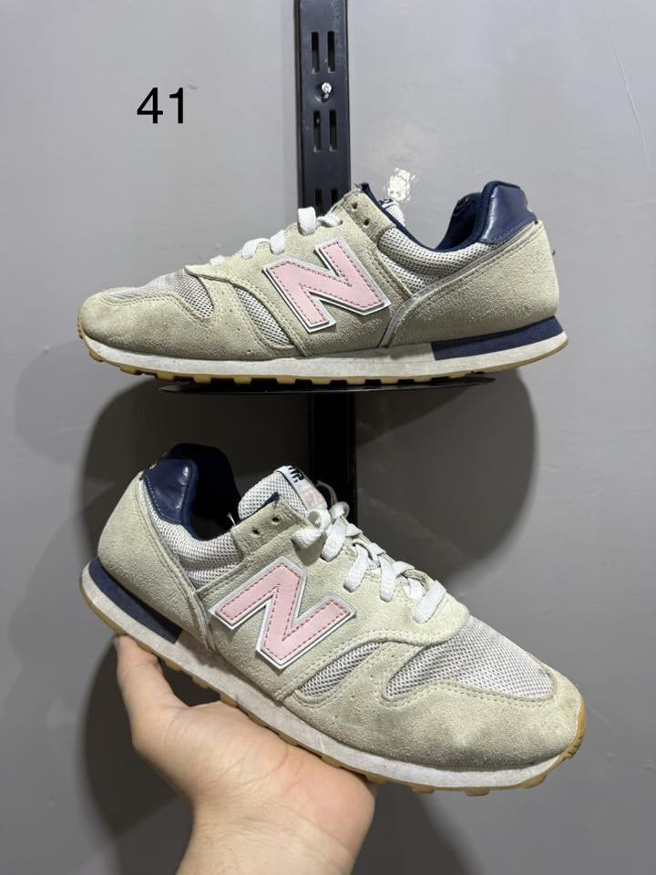 تخفيضات تخفيضات 🔥🔥🔥
سعر القطعه (15)♦️♦️ 
الأستفسار مراسلة البيج *********** 
يتوفر توصيل
