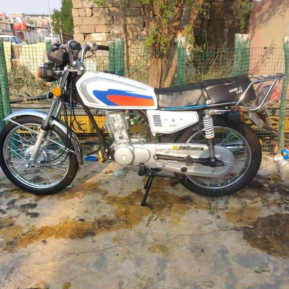 السلام عليكم اخوان بس الشراي يراسلني او يخابر نامه شلامجه للبيع رقم وسنويه كفاله عامه من كلشي شرط التحويل مديل 23 السعر مليونين وبيها مجال ولشراي وبخدمتكم ***********
