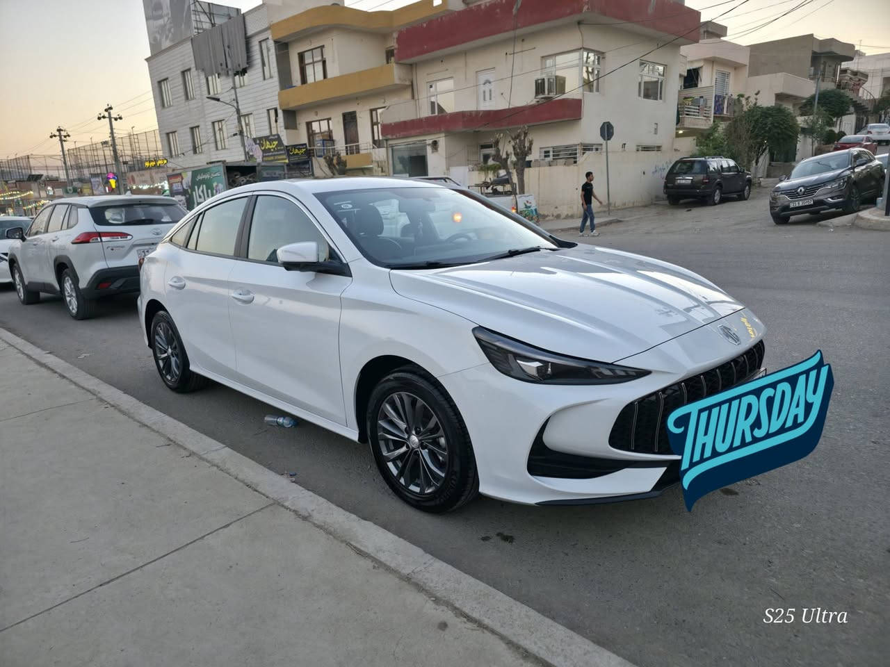 ئێمجی جیتی مۆدێل ٢٠٢٤ بەسفری خۆم هیناومە تەنها ٢١٠٠٠ ڕۆشتوە جگە لە یەک بست پیدی ئاڕ هیچیتری نیە لێدراویو بۆیاخی نیە فول مواسەفات *********** 
نرخی  ١٢٢ گەڵاو  و مجالێکی کەم
