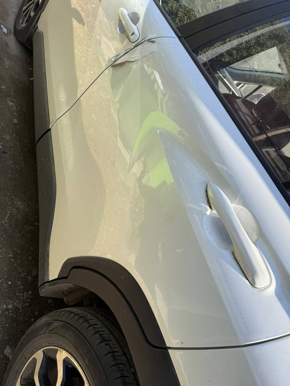 فرونت لاندر موديل 25 
ماشيه 6000 
السعر 28 مليون
***********
