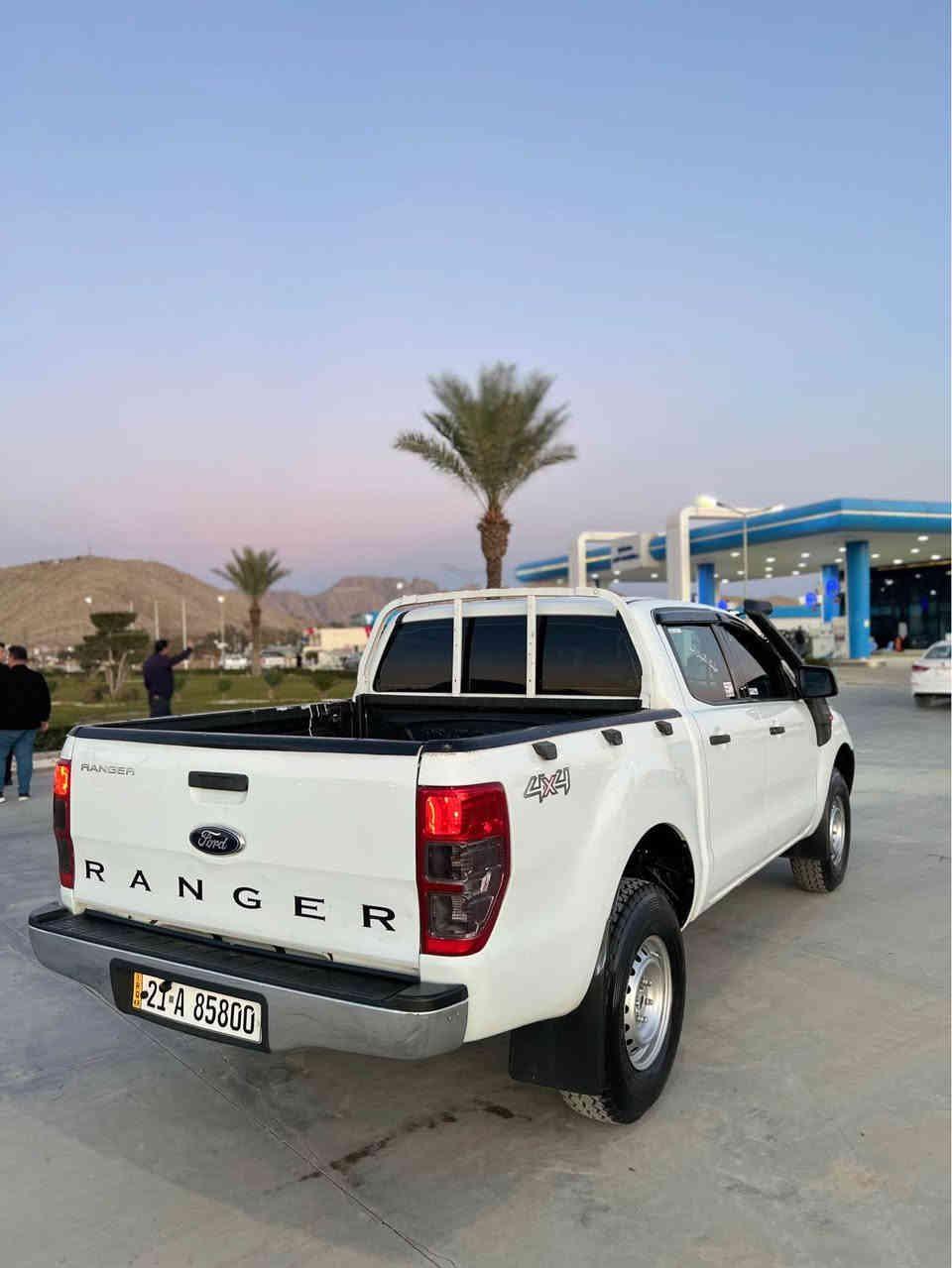 فۆرد رەنجەر مۆدیل ٢٠١٢ گاز انجیکتەر و سۆپەر گێر مەکینە ئەکسل بەشەرت سەیارەکە زۆر پاک و خاوێن ماوە سەنەوی تا ٢٠٣٠ تازەیە ٤ تایەی تازەی لەژێر دایە ٤جام کارەبایە کامیرەیە شاشە ئایپادە ١٩٩ هزار عقیقی رۆشتوە ١ بستی بۆیاغە بوبێ دەعم و لێدران نرخی ١٢٥ مەجال ژ.م*********** رانية, السليمانية
