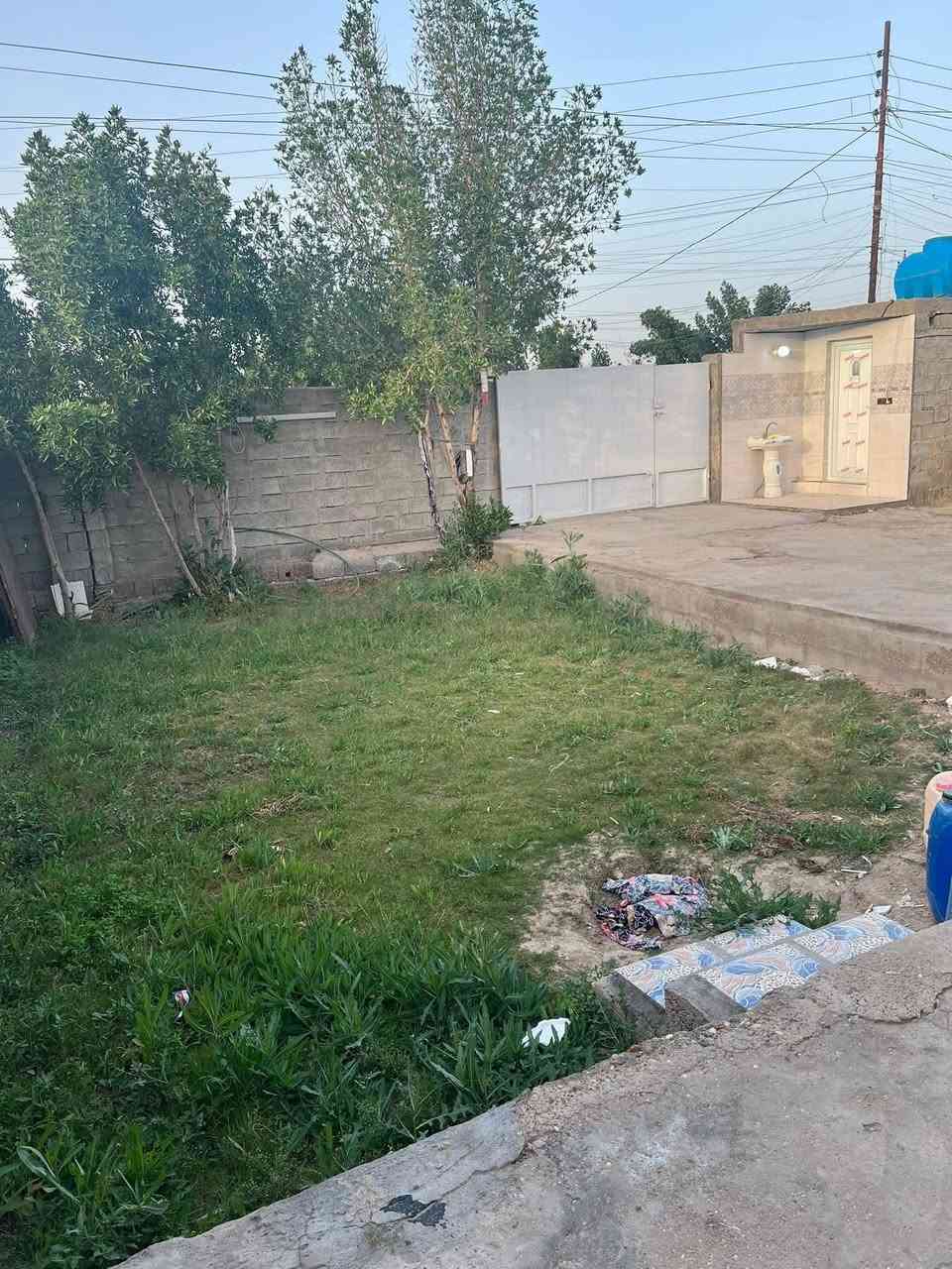 دار للبيع زراعي
في ابو غريب خلف محطه جوهرة العدنان المساحه 400 متر 

بيت كامل بي نقص فقط لارضيه صبه مو سيراميك 

شارعا 15 متر منطقه سكنيه وخدمات كامله 

يبعد عن السريع كيلو لبيت يحتوي على غرفتين وستقبال ومطبخ

وحمامات داخليه وخارجيه وبي حديقه جبيرة وكراج يتسع ل 4 سيارات البيت واجهية 14 متر والنزال 29 البيت جاهز للسكن 

السعر 82 وبي مجال 

للاستفسار *********** //

                 ***********//
