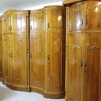 غرفة نوم كامله • نضيفه • قابل تفاوض