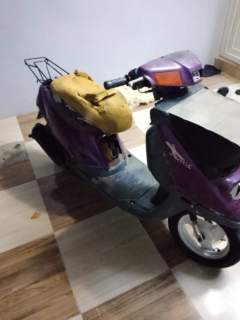 سلام عليكم  للبيع شغال اي  مابي كهربائيات شغال محرك شرط صوت اكسل عيب سعر 130مجال مكان كركوك بنجاعلي شراي تعال خاص اده مو شراي لا تعبني


**إذا كنت صاحب هذا الإعلان وتريد حذفه لأي سبب، رجاءا أرسل رسالة إلى الدعم الفني**