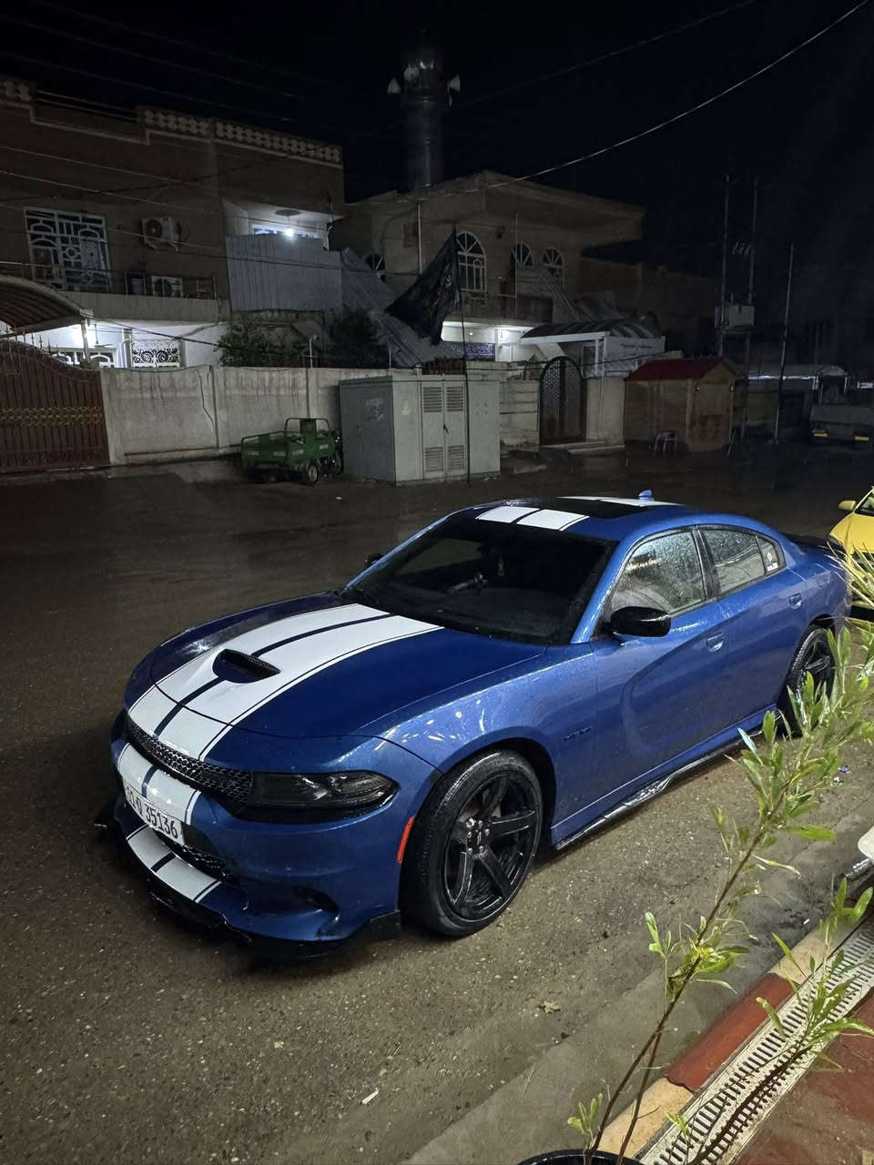 للبيع: دودج جارجر ار تي  R/T HEMI
الموديل: 2022
المحرك: 5.7 :HEMI V8 
الكير: أوتوماتيك 8 سرعات مع خاصية التبديل اليدوي  بالسترين 
نظام الدفع: خلفي (RWD)
عداد المسافة: 45 ميل وقابل لزياده 
اللون ازرق
شاشة كبير 
كاميرا خلفية + حساسات رجوع
تحكم كهربائي بالمقعد الامامي
مثبت سرعة + تحكم سترين
فتحة سقف كهربائية
ويل 20 نجمه تو سايز
حادث جاملغ وبنيد 
السيارة نظيفة جداً من الداخل والخارج ومشاء الله عليها 
وبعد بيها موصفات المعروفه مال الارتي 
💰 السعر 230 وبيها مجال 
مكاني بابل حله 
رقمي : ***********
‭٠٧٧٢ ٢٠٧ ٥٠٧٠
