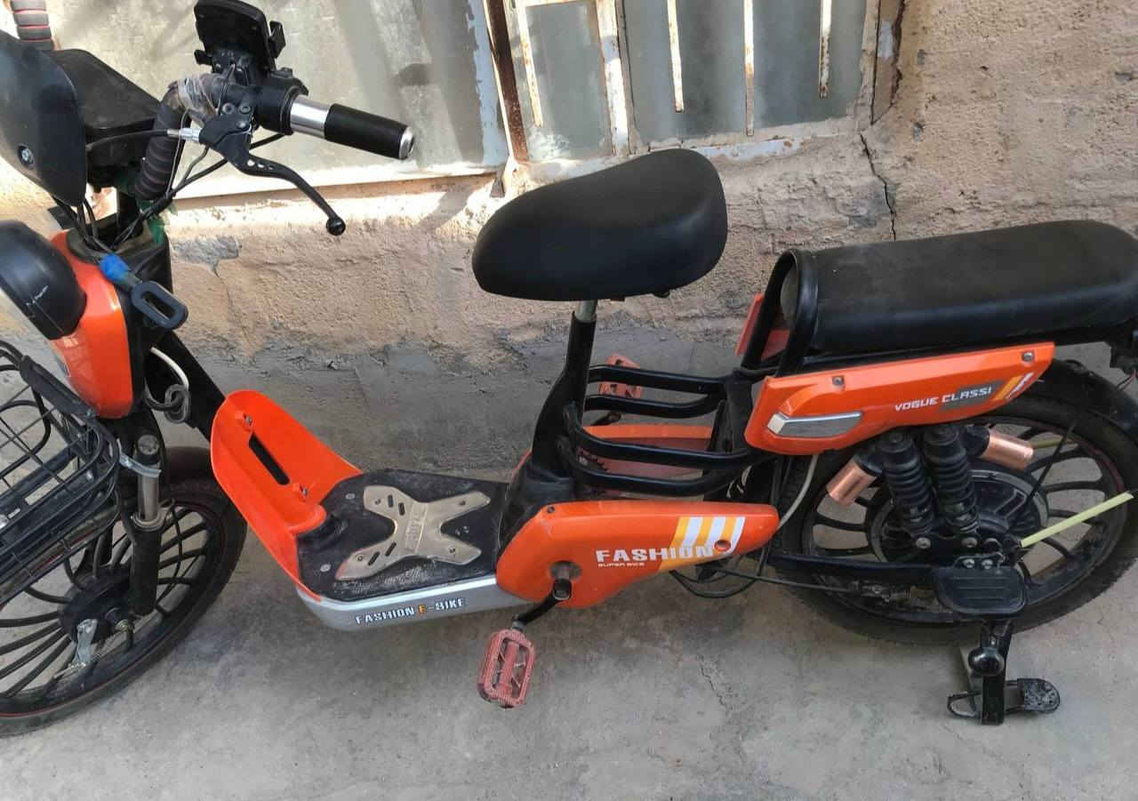 #مكلف_بالنشر
دراجة شحن نظيفة #للبيع_السعر 275 وبي مجال


**إذا كنت صاحب هذا الإعلان وتريد حذفه لأي سبب، رجاءا أرسل رسالة إلى الدعم الفني**