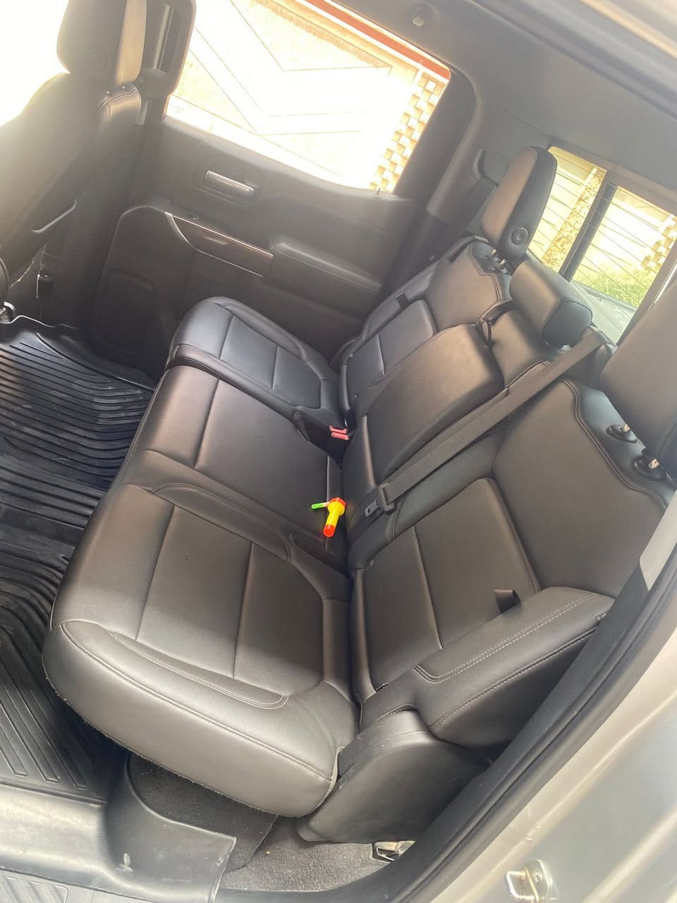 مديل 2019فول موصفات بصمه بدي قصيرباب طويل
سعر270وبيهامجال 
***********
