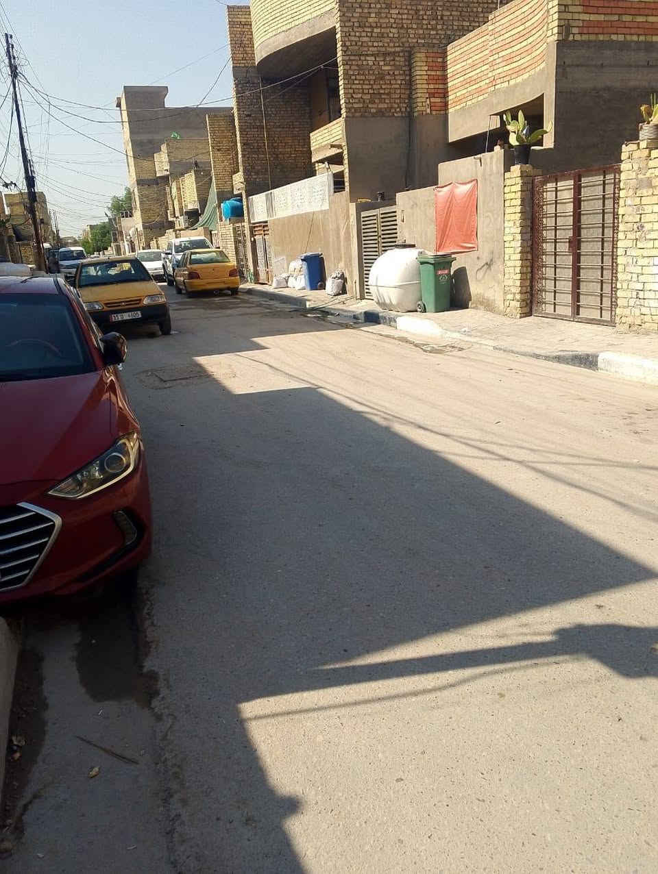 سلام عليكم عندي بيت للبيع زراعي
منطقه سكينه مساحه 100
اقرار 25
طابق ونص حديث  قرب مخبز الساعدي 
مقاطعه 9/2
اي استفسار ***********
