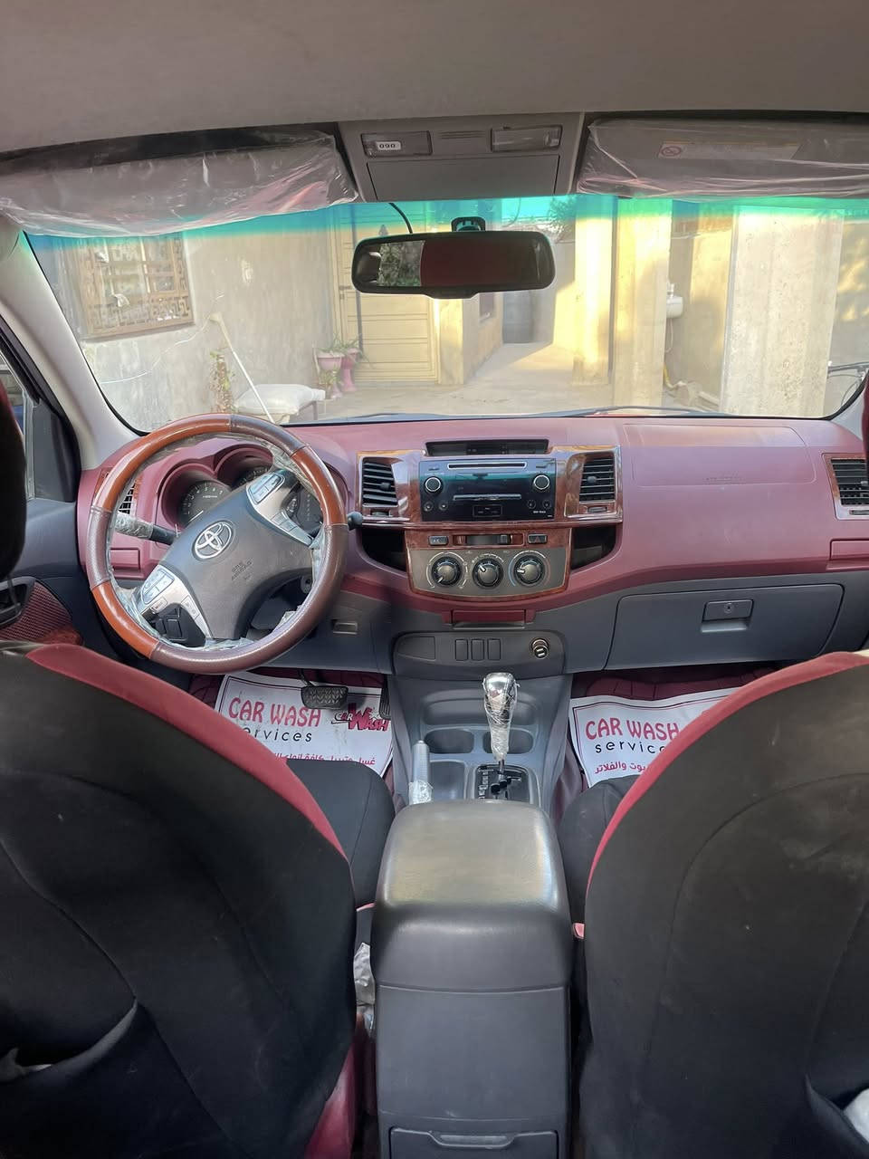 سلام عليكم 🫡
للبيع بيكم تيوتا هايلكس موديل١٤ السياره نضيفه
مابيهه نقص شاصي ١٢ رقم بغداد أنكليزي مكاني 
بغداد قرب مرور التاجيات السعر ٢٢ وبيهه مجال
رقم الهاتف ***********
