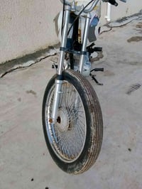 ايراني ٤ كير شغاله بس بدل الويل الخلفي قيم واخذ ٠٧٧٣٧٧٦٧٣٤٩