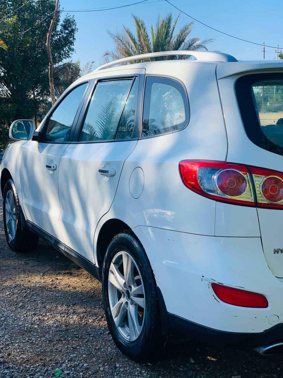 السلام عليكم
سنتافي 2010
4سلندر 
فول مواصفات 
خليجي كفاله عامه
7 راكب 
رقم قادسية
محرك 2400
السعر$ 145
للتواصل وبقية التفاصيل 
 ***********
واقق حبيبي ادمن
