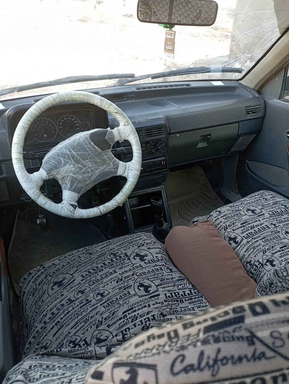 السلام عليكم موديل 9رقم بغداد غرامات مصفره هيئة ما اعرف شكد عليه تحويل مباشر مكينه قبل سبوع مسويهة كير الرابع يجي بس يفلت كهربايات شغاله حداديه نضيفه مكانها بابل السعر 17ومجالهة قليل والى عندك مراوس دز خاص انتو التكسرون بل السعر لتعلق ما ابيعك ***********
