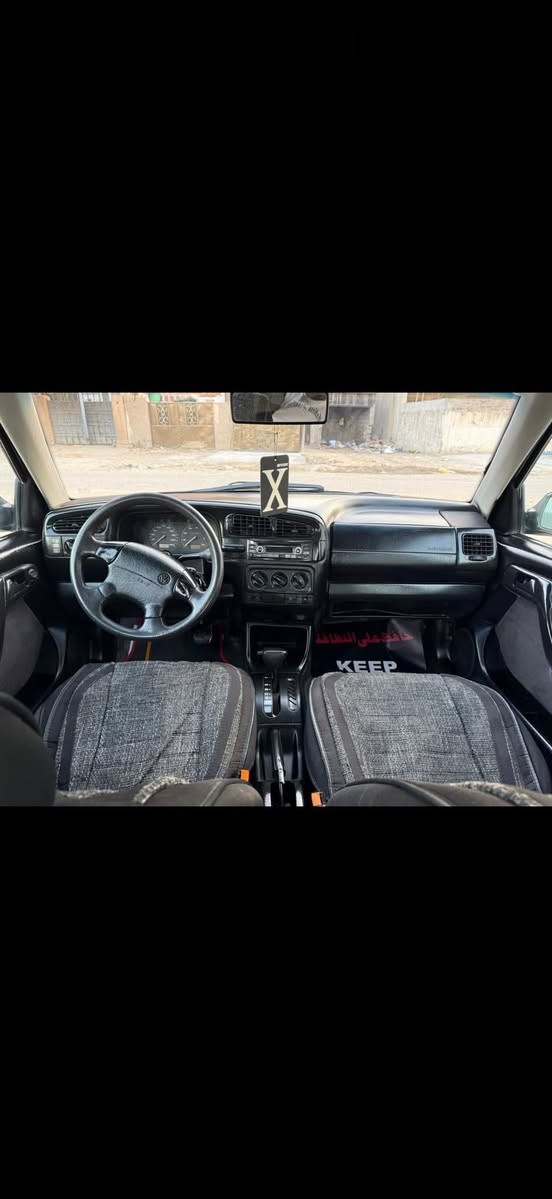 فينتو موديل1994كير اوتماتيك ومحرك مكفولًًًًً ويل كب تخم تايرالسيارة. خير منالله اي نقص مابيها. ملاحظه رقم السيارة انكليزي. جديد  موبايل ***********
