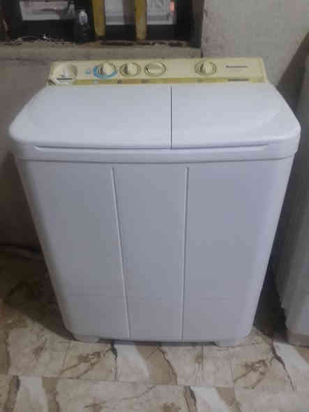 غسالات للبيع حجم كبير شرط الشغل غسل و تنشيف يغسلن بطانيات للإستفسار ***********
