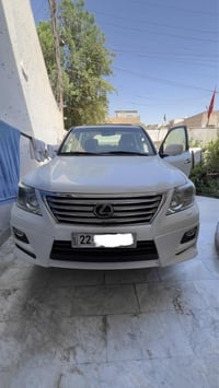 لكزس استيشن • ٢٠١١ • ١٨٤ الف