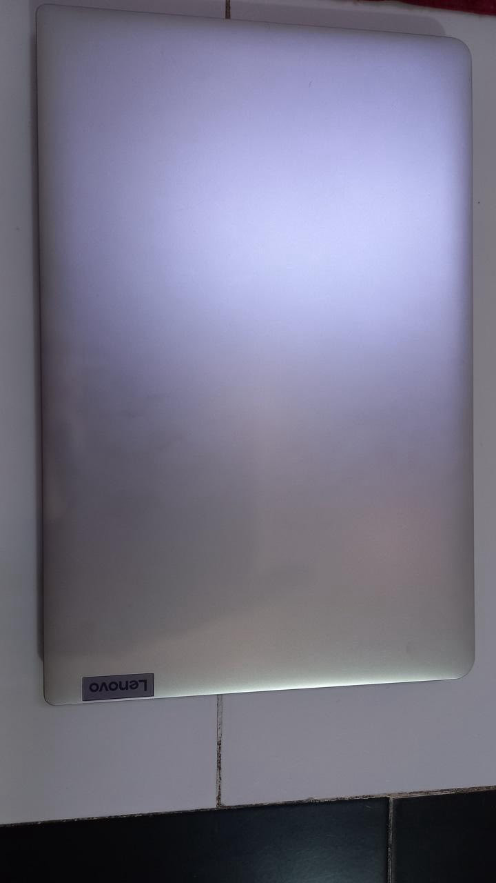 هذا اللابتوب هو Lenovo IdeaPad 1 15IJL7 ومواصفاته كالتالي:
المعالج: Intel Celeron N4500
الرام: 8GB RAM
التخزين: 256GB SSD
كرت الشاشة: Intel UHD مدمج (Integrated)
الشاشة: 15.6 إنج HD
البطارية: 3 Cell / 42Wh
النظام: بدون ويندوز (NO OS)
اللون: Cloud Grey
وموديل الجهاز بالتحديد: IdeaPad 1 15IJL7 �
Lenovo PSREF +1
بغداد
***********
