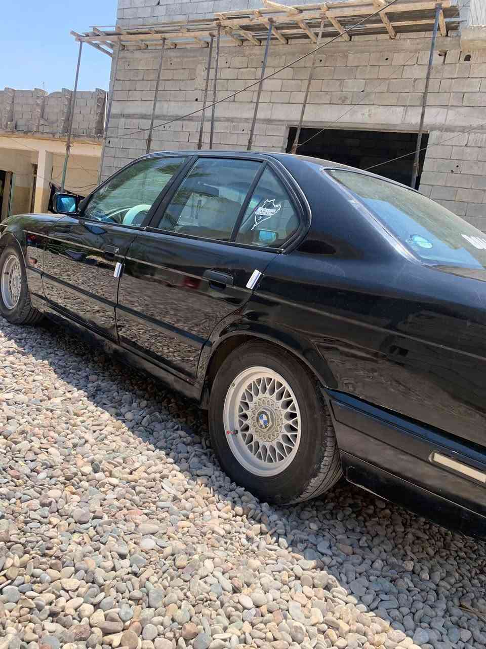 بي إم 525مسكر عدل كير محرك شرط جدد بيه ضربه بل جاملي الامامي شويه قويه  صبغ عام السياره جاهزه نضيفه مال جناي تبريد شغال أربع تايرات جدد صدر أمامي خلفي  جديد أربع جوم كهربائيه شرط التحويل 
سعر 57 وبيه مجال مراوس حسب القناعه 
للاستفسار ***********
