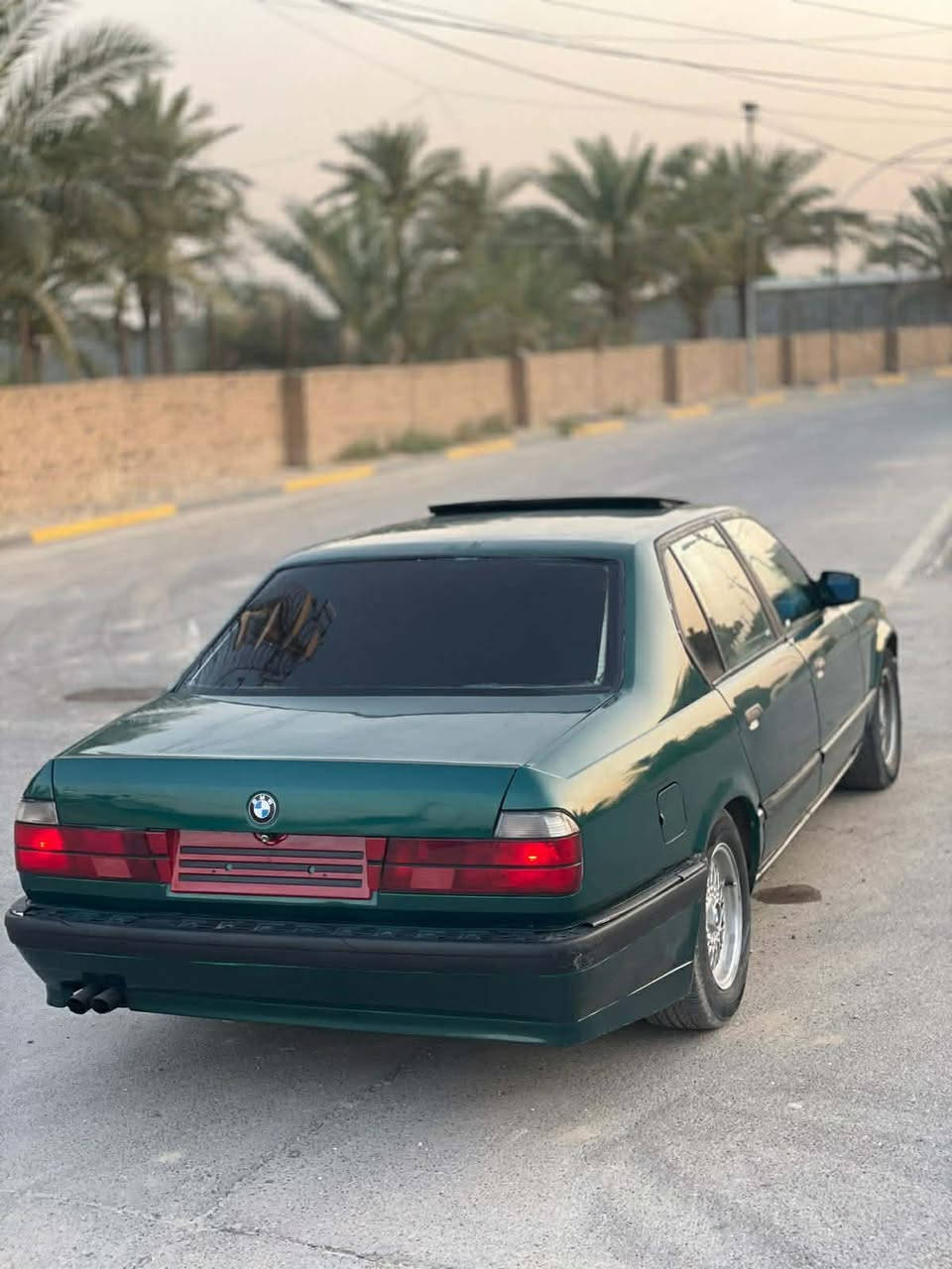سلام عليكم بيع أو مراوس 735 موديل 90   فول مواصفات خليجيه السياره كير مكينه اكسل مكفولات كشانه كهرباء جام كهرباء فتحه شغاله كهربائيات سياره كلها شغاله عليها ادامه المنضومه المي وتر بم جديد ولف حماوه جديد جوينات جدد راديتر جديده 3 سروات غرفه جلد جديده مكينه 30 رقم بغداد شرط التحويل سياره مكفوله من الحادث وضربه ومن دكه الجاكوج مكان السياره بغداد *********** #السعر55
