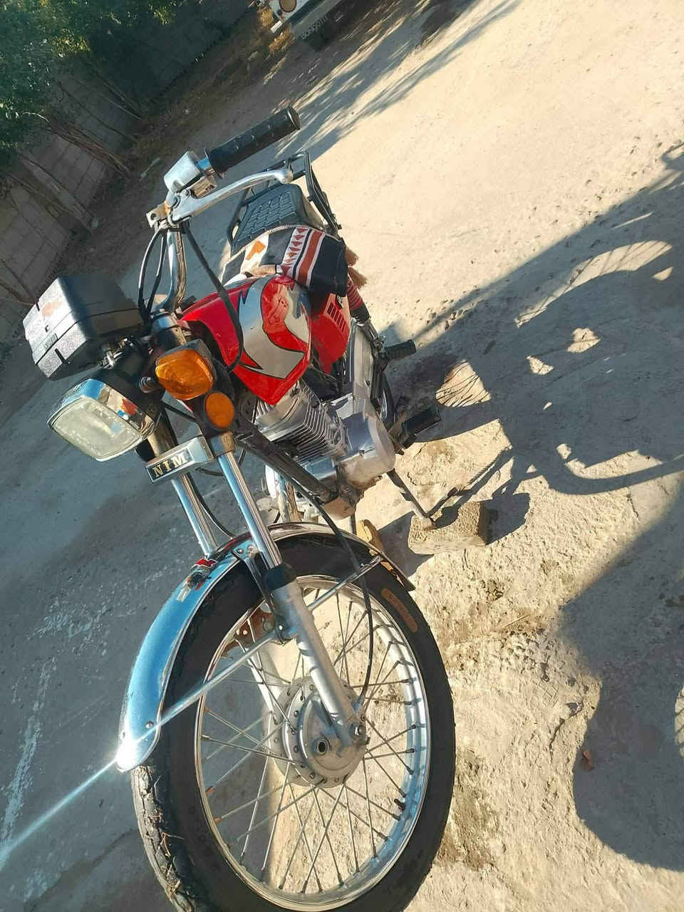 موديل 2023 طالعه ب 2024  اوراق اسكنر   السعر 450 وبيها مجال كلش قليل اخيك اذا مو شراي لاتعبني (المكان كربلاء حي النصر)  *********** رقمي
