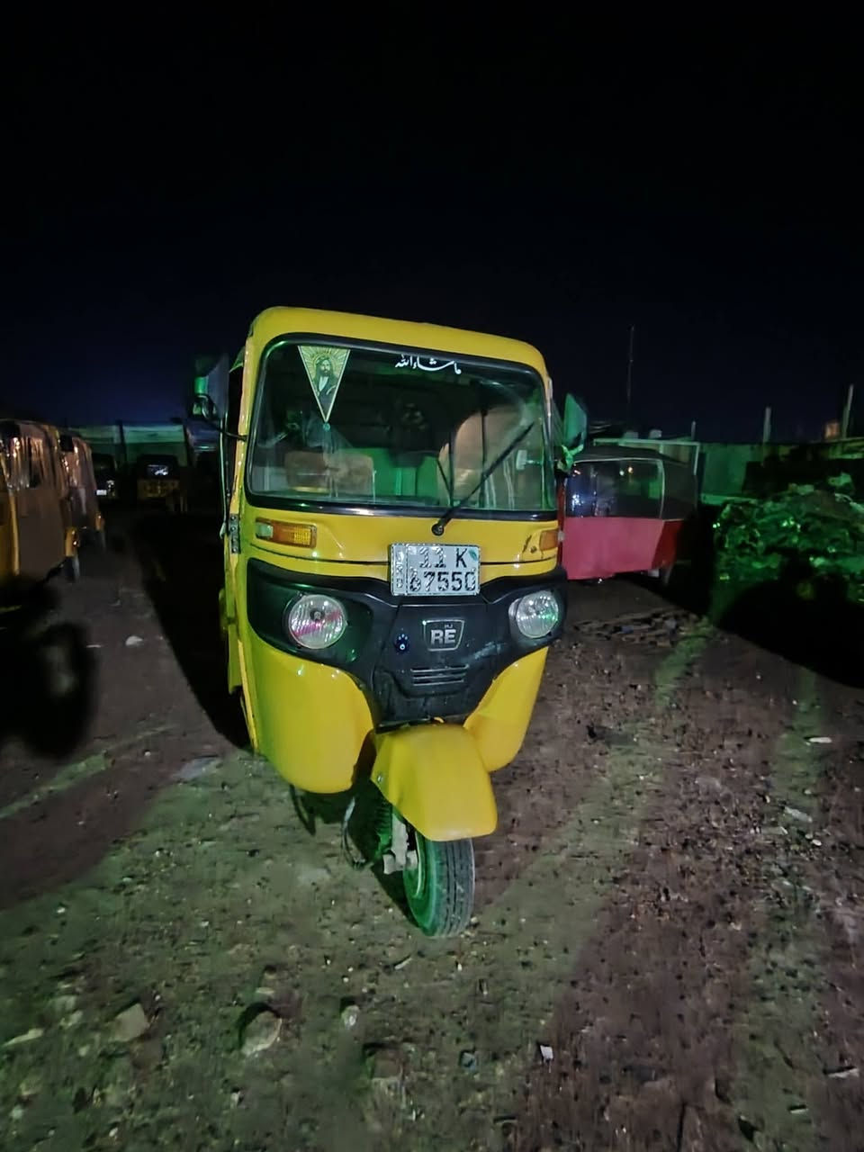 اسلام عليكم تكتك للبيع موديل 2019 شهر 11
مضلع رقم وسنويه

تكتك ابلاديه معمر بس دوس
***********
