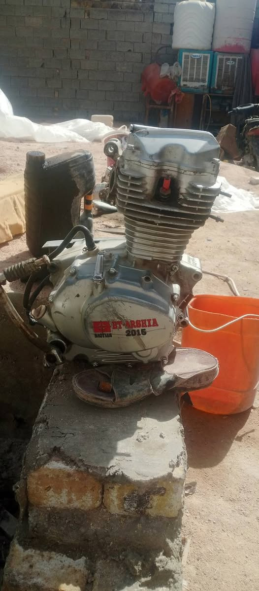 مكينه للبيع 2015 ما بيها شيء فهد لاطشه كروم حديد***********
