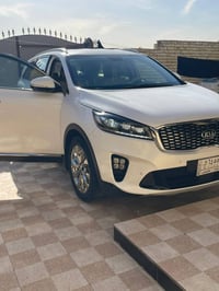 كيا سارنتو لبيع موديل 18 فول موصفات عده الفتحه  السياره خليجيه مبدل بي...