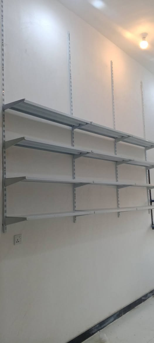 سلام عليكم رفوف للبيع نضيفات العدد 24 رف وطول السكك مترتين للاستفسار اتصل على الرقم
‏‪***********‬‏
‏‪***********‬‏ عمارة, ميسان
