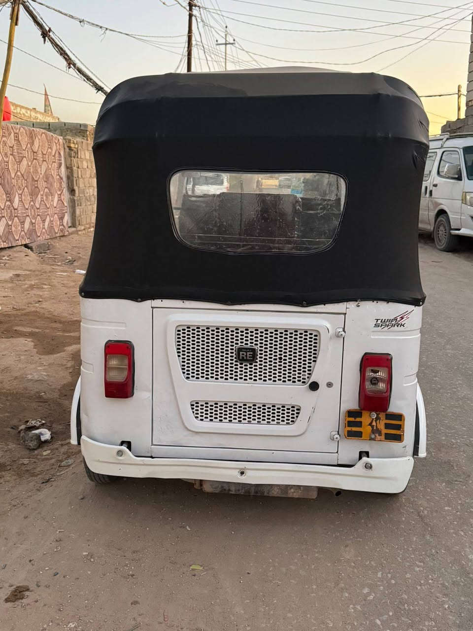 سلام عليكم تكتك لبيع كفاله عامه بس دوس معمرات موديل 21شهر 11رقم بابل لوحات نكليزي مكان التكتك نجف خان النص *********** مكينه مبدل بيه بوشه
