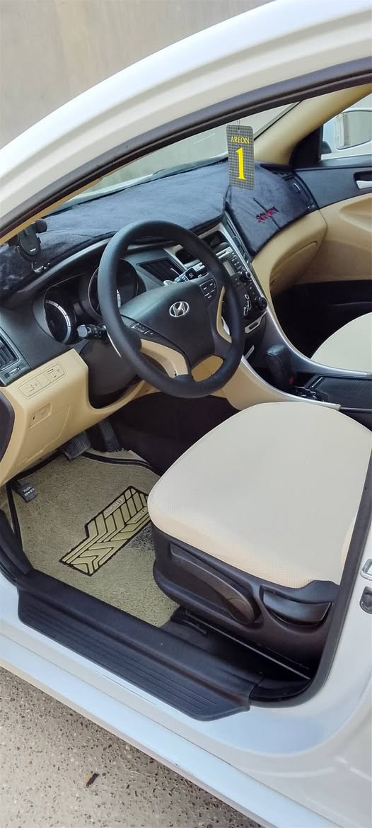 سلام عليكم للبيع سوناتا ١٣ محرك ٢٤٠٠ ع وضع شركه بيهه قطعه صبغ بدون دواخل شخط بس سياره الف ماتصرف عليهه مكاني صلاح الدين بلد ***********السعر تصل ودلل
