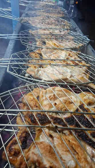 بما انو باجر  جمعه والصلاه على محمد وال بيت محمد 
ما تحلا لمه الحبايب الا بمسكوف من علوة اسماك الغربيه و مو اي سمك سمكنا🐟🐟🐟  

🔻سمك مسكوف  على الحطب او الفحم حسب الطلب 
سعر الكيلو  7 الاف  😍

🔻ومتوفر دجاج حي ذبح عراقي مشوي على الفحم
 سعر الدجاجه ١٢ الف  

🔻متوفر ايضاً دجاج كباب ذبح درجة أولى 
سعر الكيلو 12 الف فقططط 

ايضاً يوجد سمط وتنضيف الدجاج الحي 

مستعدون لتجهيز كافة المناسبات وبأسعار مناسبة 😍
العنوان : الورار - قرب جامع معاوية   

توجد خدمه توصيل  
للحجز الاتصال 
***********
