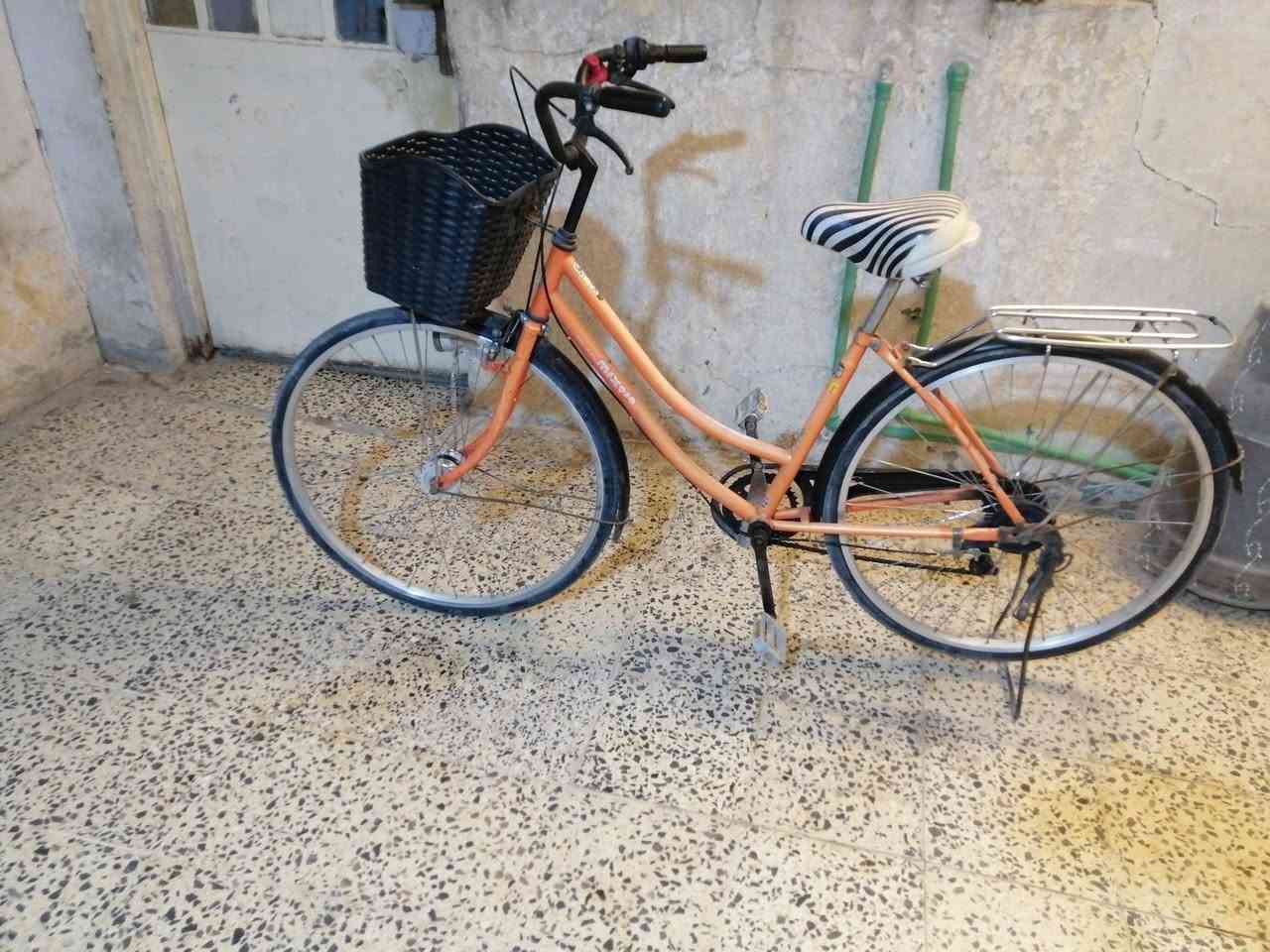 بايسكل للبيع حجم ٢٧ طاقه بعده نضيف رقم الهاتف *********** *********** مكاني فلوجه
