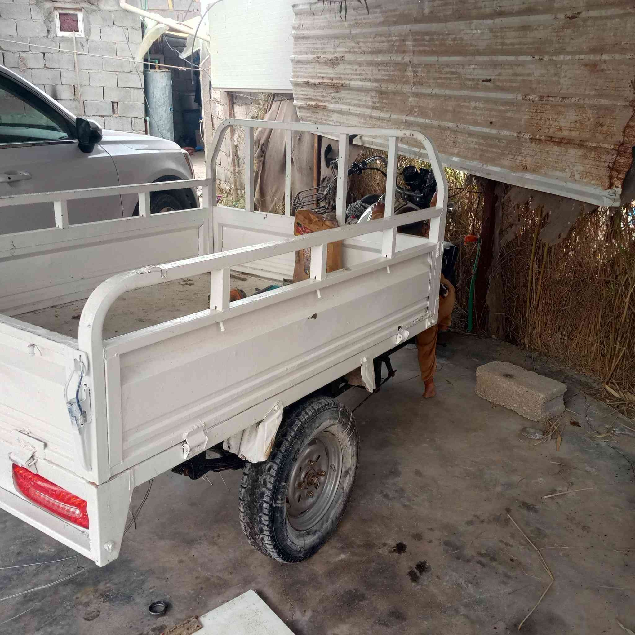 ستوته للبيع كلك مكان كربلاء سعر ٧٠٠بيه مجل ***********
