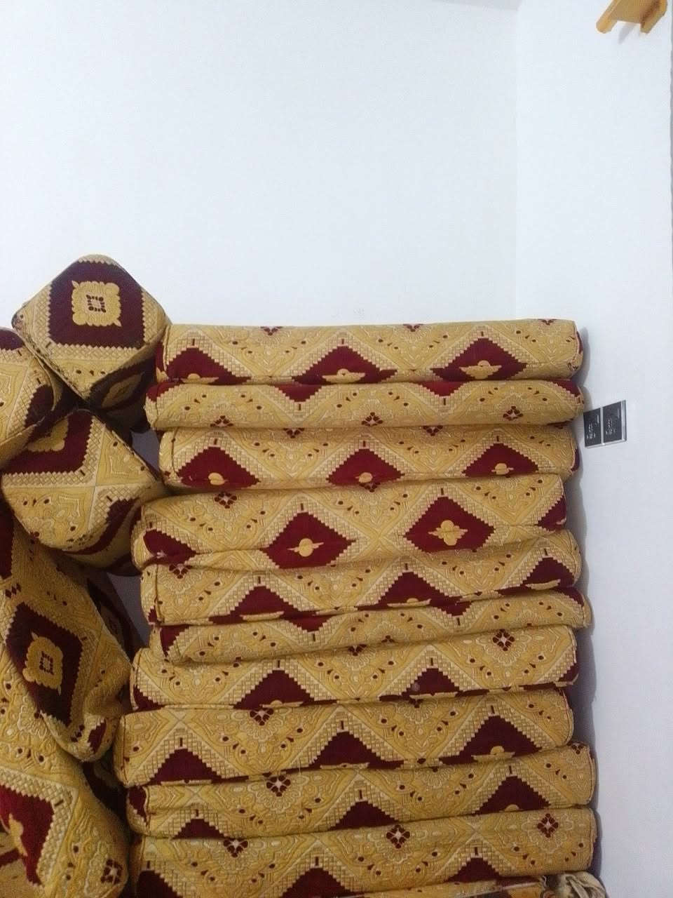 السلام عليكم تخم البيع مستخدم السعر 150 اللي يشتغل بس الواتساب هذا رقم مالت الواتساب/***********
