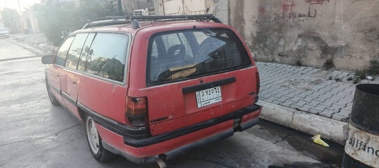 اوبل اوميكا ستيشن كير اوتماتيك محرك ٢٠ بيه بخار سقفيه بيه معجون رقم فحص كركوك سنويه خضره دفتر بانزين مابيه موديل ٩٣ سعر ١١ورقه بيها مجال مكان كركوك ***********/***********
