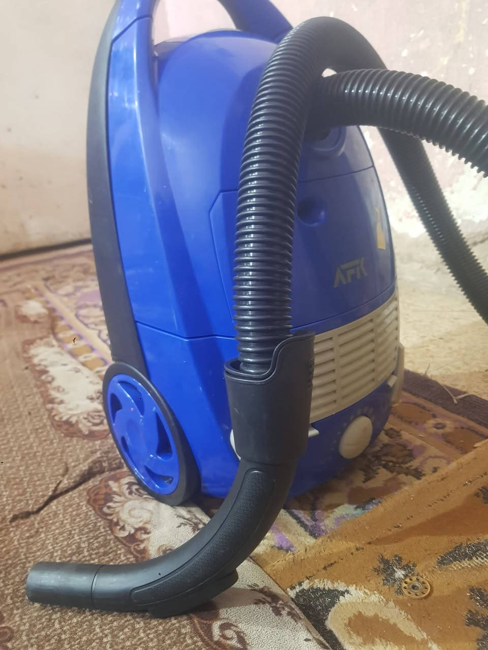 السلام عليكم
مكناسه كهربائيه سحب قوي  نضيفه تشتغل عالفحص  سعر 25


**إذا كنت صاحب هذا الإعلان وتريد حذفه لأي سبب، رجاءا أرسل رسالة إلى الدعم الفني**