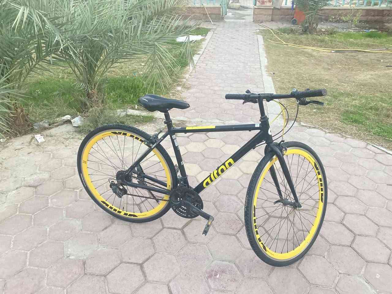 باسكل للبيع جديد ما صار  شهر من ماخذينه مكلفه بنشر اي استفسار اتصل *********** مكان الباسكل بلزهراء
